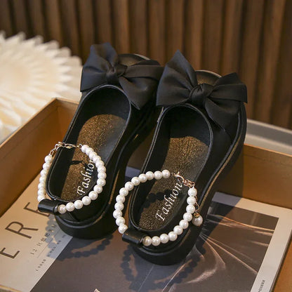 Girls's Black Leather Shoes with Pearl Chain